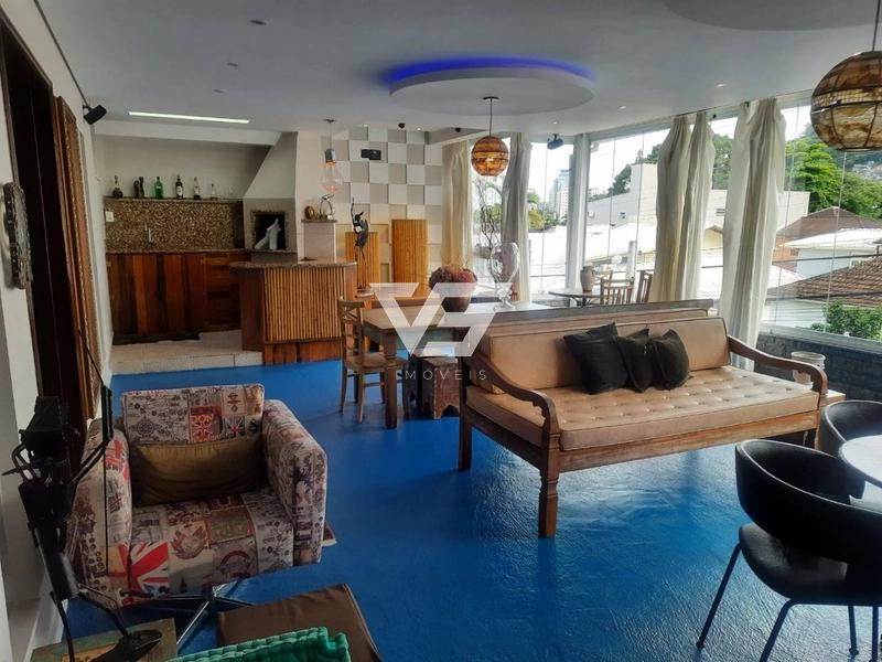 CASA VENDA CENTRO DE FLORIANÓPOLIS 4 DORMITÓRIOS SENDO 3 SUÍTES: 1ª foto da galeria de imagens do imóvel