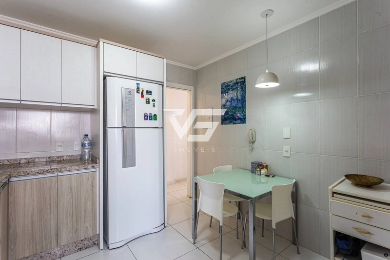 APARTAMENTO 2 DORMITÓRIOS SENDO 1 SUÍTE COM 1 VAGA NO CENTRO FLORIPA: 11ª foto da galeria de imagens do imóvel
