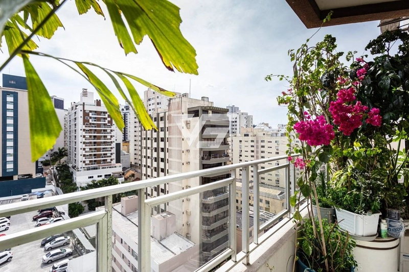 APARTAMENTO 2 DORMITÓRIOS SENDO 1 SUÍTE COM 1 VAGA NO CENTRO FLORIPA: 2ª foto da galeria de imagens do imóvel