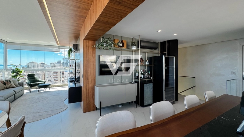 COBERTURA DUPLEX MOBILIADA LINDA COM VISTA MAR  EM FLORIANÓPOLIS: 23ª foto da galeria de imagens do imóvel