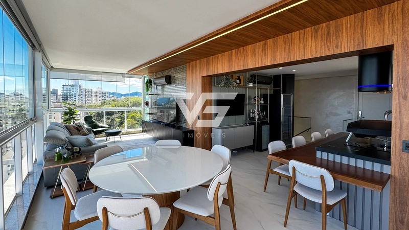 COBERTURA DUPLEX MOBILIADA LINDA COM VISTA MAR  EM FLORIANÓPOLIS: 16ª foto da galeria de imagens do imóvel