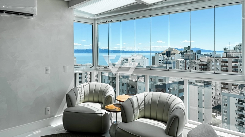 COBERTURA DUPLEX MOBILIADA LINDA COM VISTA MAR  EM FLORIANÓPOLIS: 8ª foto da galeria de imagens do imóvel
