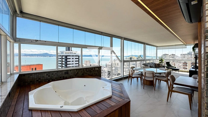 COBERTURA DUPLEX MOBILIADA LINDA COM VISTA MAR  EM FLORIANÓPOLIS: 17ª foto da galeria de imagens do imóvel