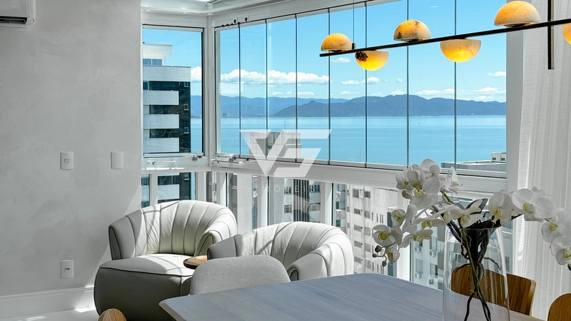 COBERTURA DUPLEX MOBILIADA LINDA COM VISTA MAR  EM FLORIANÓPOLIS: 6ª foto da galeria de imagens do imóvel