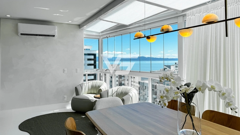 COBERTURA DUPLEX MOBILIADA LINDA COM VISTA MAR  EM FLORIANÓPOLIS: 7ª foto da galeria de imagens do imóvel