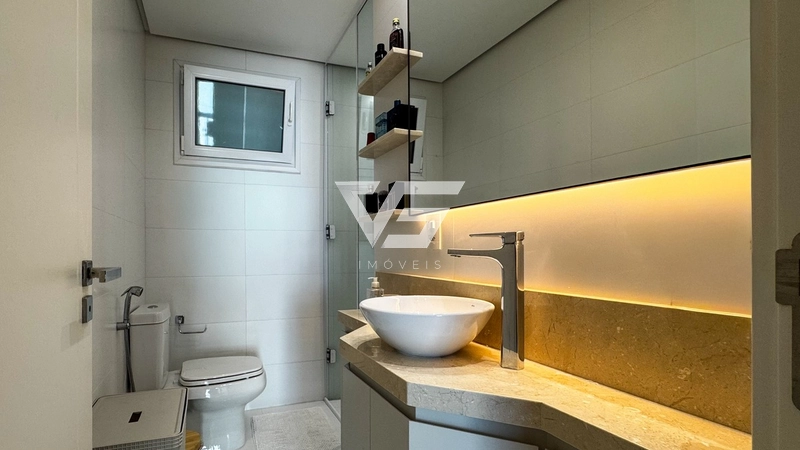 COBERTURA DUPLEX MOBILIADA LINDA COM VISTA MAR  EM FLORIANÓPOLIS: 37ª foto da galeria de imagens do imóvel