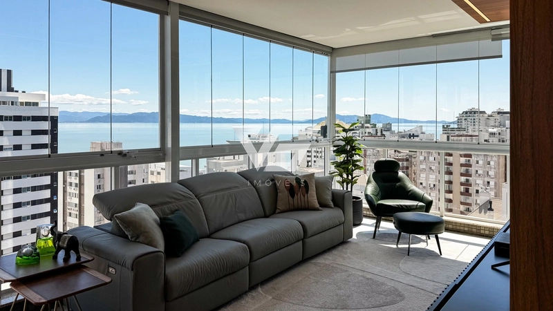 COBERTURA DUPLEX MOBILIADA LINDA COM VISTA MAR  EM FLORIANÓPOLIS: 4ª foto da galeria de imagens do imóvel