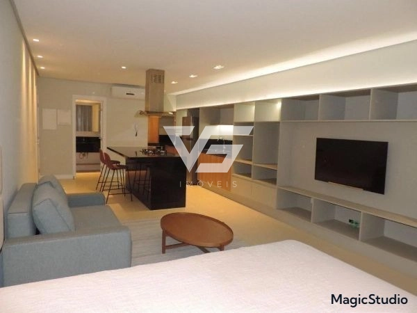 STÚDIO SEMI MOBILIADO CENTRO DE FLORIANÓPOLIS