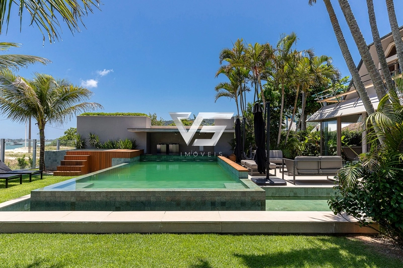 MAGNÍFICA RESIDÊNCIA PÉ NA AREIA COM 700M² ÁREA CONSTRUÍDA CACHOEIRA BOM JESUS: 33ª foto da galeria de imagens do imóvel