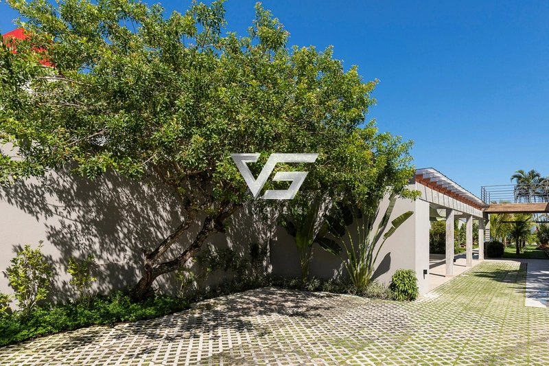MAGNÍFICA RESIDÊNCIA PÉ NA AREIA COM 700M² ÁREA CONSTRUÍDA CACHOEIRA BOM JESUS: 2ª foto da galeria de imagens do imóvel