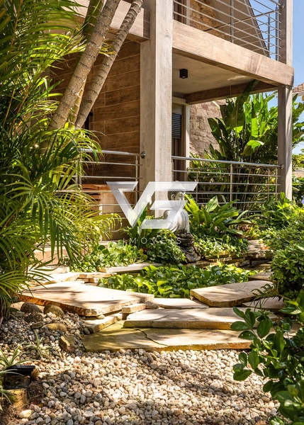 MAGNÍFICA RESIDÊNCIA PÉ NA AREIA COM 700M² ÁREA CONSTRUÍDA CACHOEIRA BOM JESUS: 16ª foto da galeria de imagens do imóvel