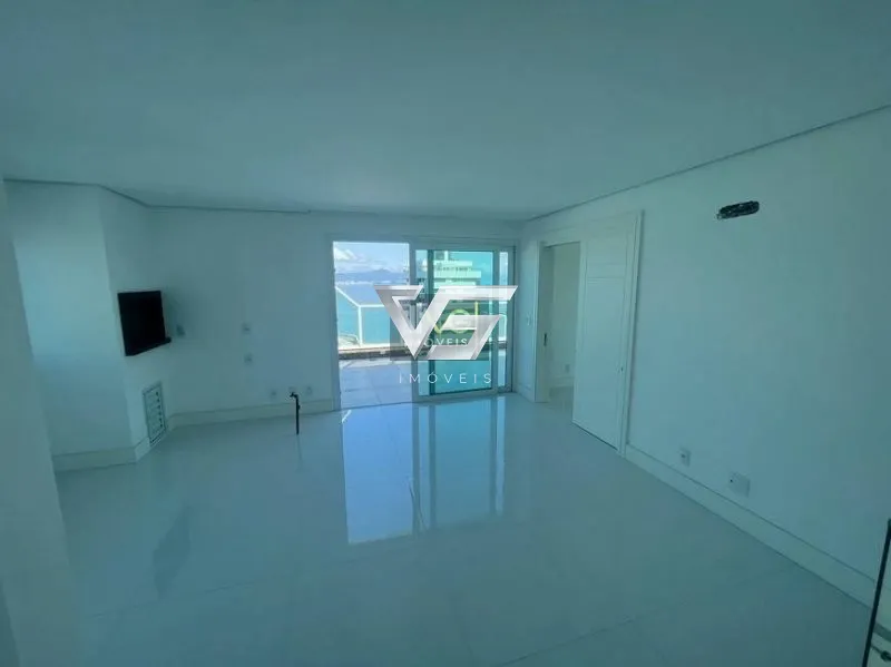 COBERTURA DUPLEX ALTO PADRÃO 4 SUÍTES COM VISTA MAR PRÓXIMO BEIRA MAR NORTE: 8ª foto da galeria de imagens do imóvel