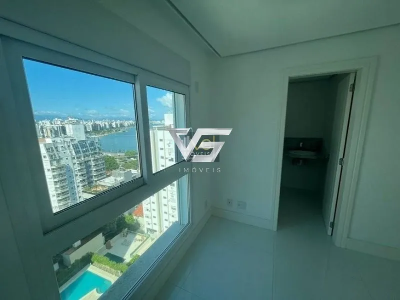 COBERTURA DUPLEX ALTO PADRÃO 4 SUÍTES COM VISTA MAR PRÓXIMO BEIRA MAR NORTE: 14ª foto da galeria de imagens do imóvel