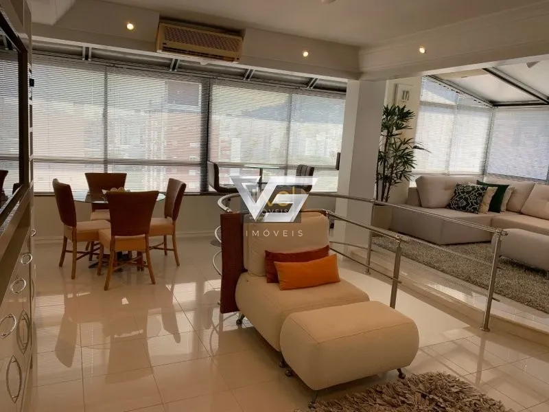 COBERTURA DUPLEX ALTO PADRÃO MOBILIADA NO CENTRO DE FLORIANÓPOLIS: 31ª foto da galeria de imagens do imóvel