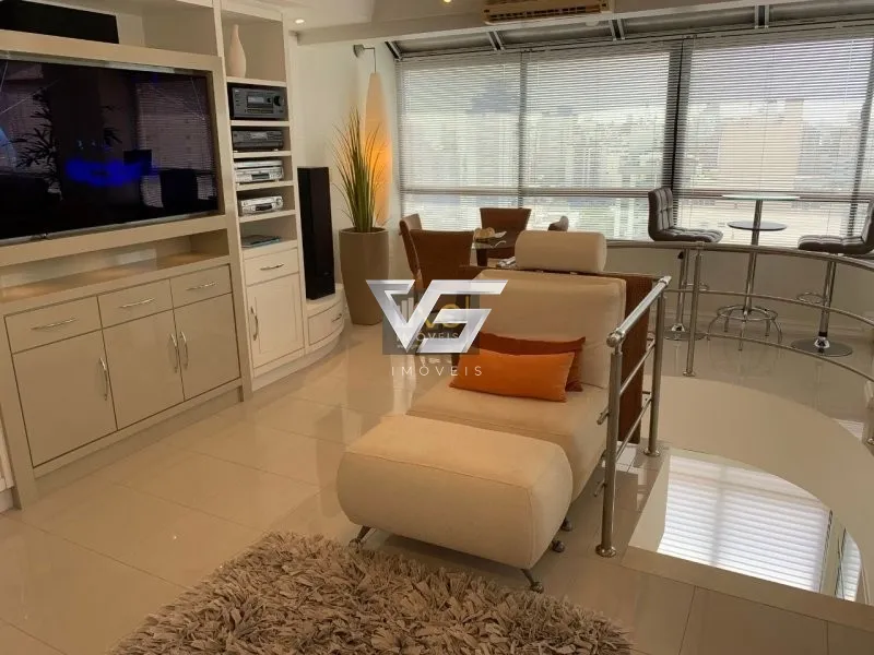 COBERTURA DUPLEX ALTO PADRÃO MOBILIADA NO CENTRO DE FLORIANÓPOLIS: 33ª foto da galeria de imagens do imóvel