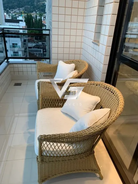 COBERTURA DUPLEX ALTO PADRÃO MOBILIADA NO CENTRO DE FLORIANÓPOLIS: 4ª foto da galeria de imagens do imóvel