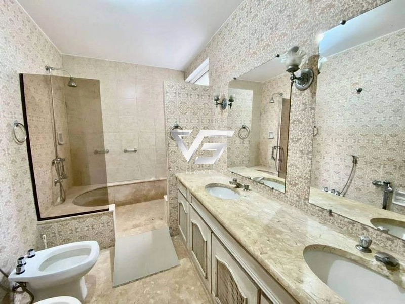 AMPLO APARTAMENTO FRENTE MAR COM LINDA VISTA PANORÂMICA: 25ª foto da galeria de imagens do imóvel