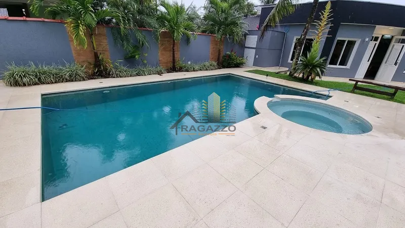 Casa Espaçosa de Luxo no Condomínio Morada da Praia com 4 Suítes: 5ª foto da galeria de imagens do imóvel