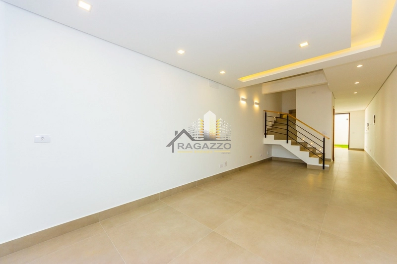 Sobrado Triplex com 3 suítes na Vila da Saúde: 4ª foto da galeria de imagens do imóvel