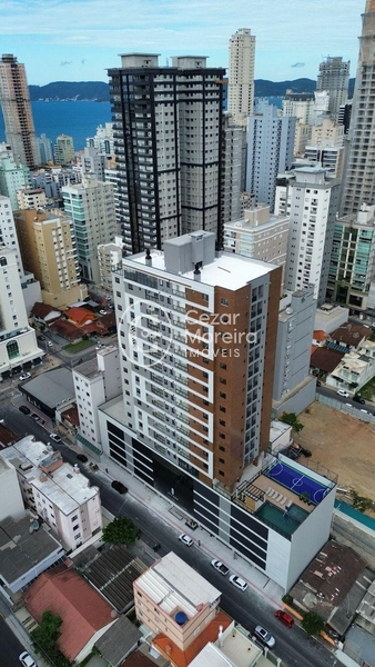 Apartamento em Itapema/SC com 3 suítes: 1ª foto da galeria de imagens do imóvel
