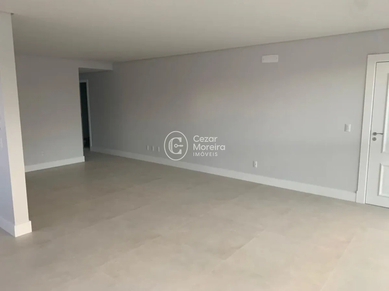 Apartamento em Porto Belo/SC com 3 suítes: 4ª foto da galeria de imagens do imóvel