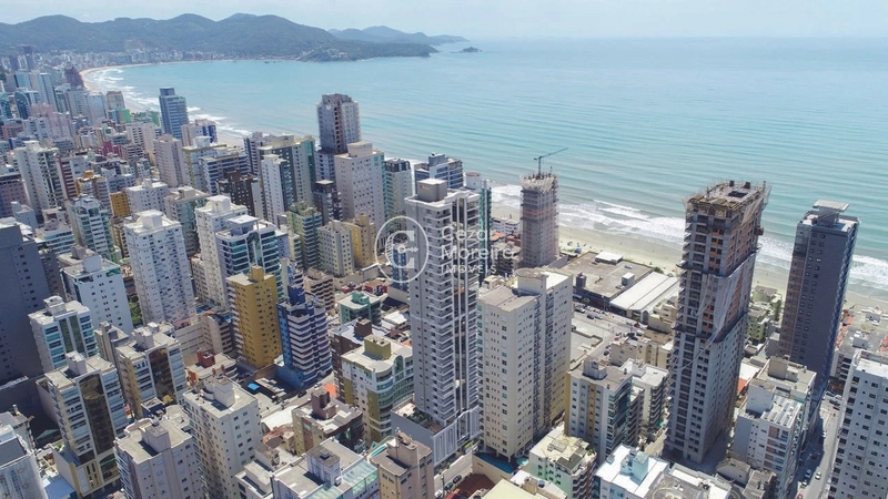 Apartamento em Itapema/SC com 4 suítes: 5ª foto da galeria de imagens do imóvel