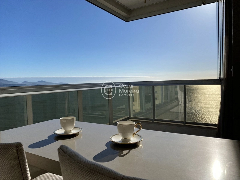 Apartamento em Itapema/SC com 4 suítes: 1ª foto da galeria de imagens do imóvel