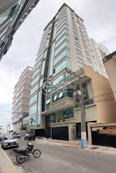 Apartamento em Itapema/SC com 4 suítes: 24ª foto da galeria de imagens do imóvel