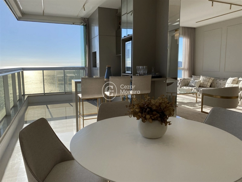 Apartamento em Itapema/SC com 4 suítes: 11ª foto da galeria de imagens do imóvel