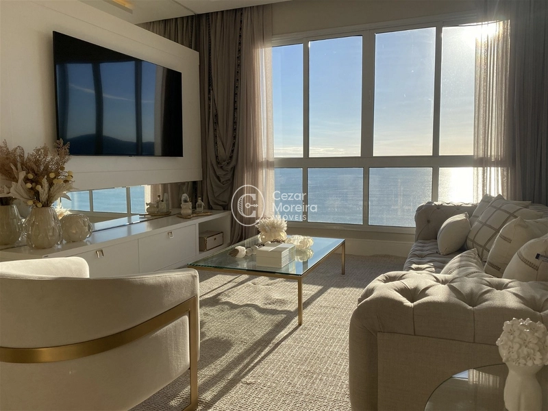 Apartamento em Itapema/SC com 4 suítes: 2ª foto da galeria de imagens do imóvel