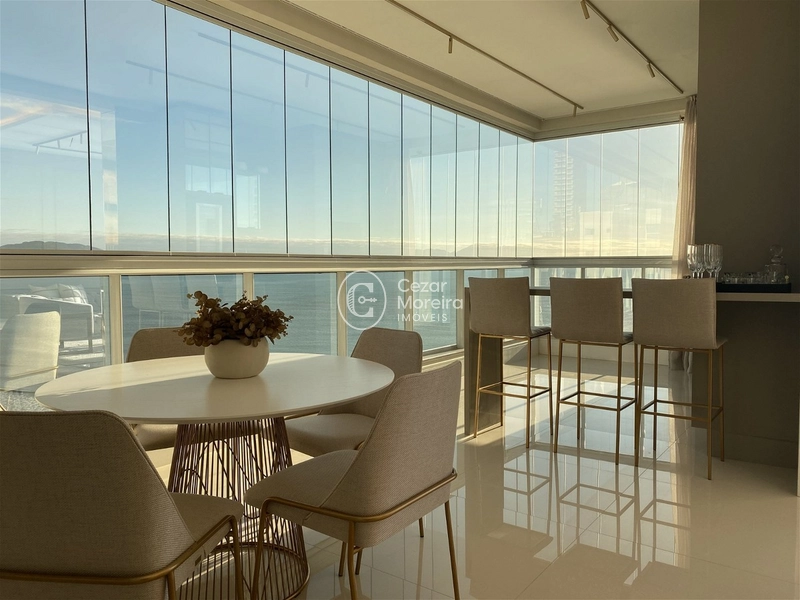 Apartamento em Itapema/SC com 4 suítes: 10ª foto da galeria de imagens do imóvel