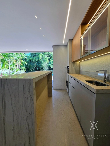 SOBRADO ALPHAVILLE IPÊS FUNDO PARA A MATA: 13ª foto da galeria de imagens do imóvel