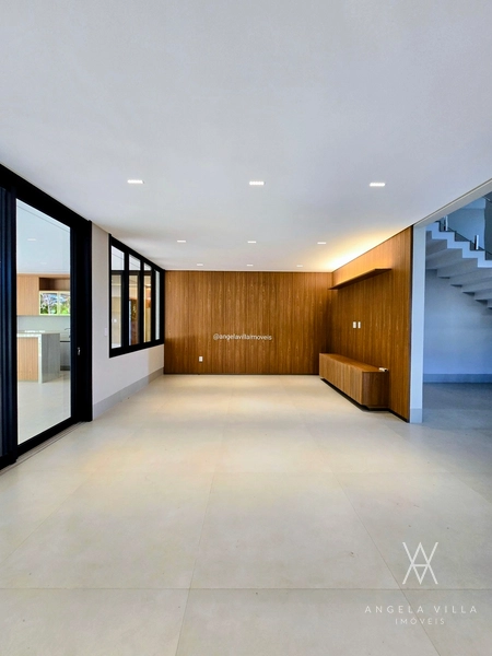 SOBRADO ALPHAVILLE IPÊS FUNDO PARA A MATA: 4ª foto da galeria de imagens do imóvel