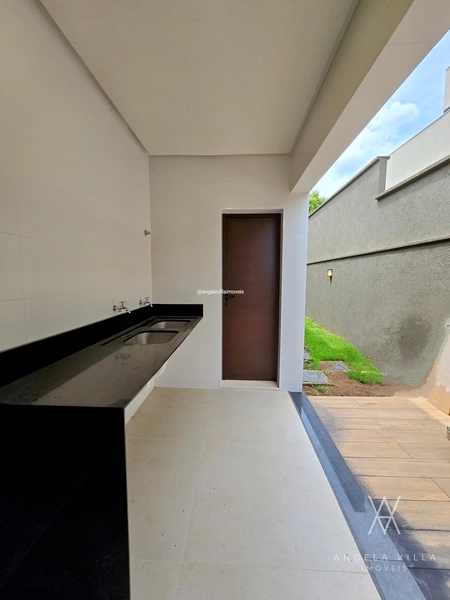 Casa em frente às quadras de tênis: 21ª foto da galeria de imagens do imóvel