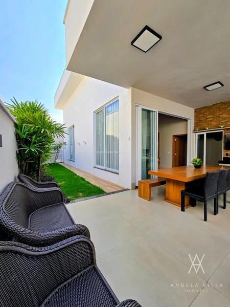 Casa térrea com 4 suítes: 13ª foto da galeria de imagens do imóvel