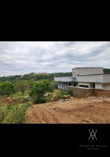 Lote com preço excelente: 2ª foto da galeria de imagens do imóvel