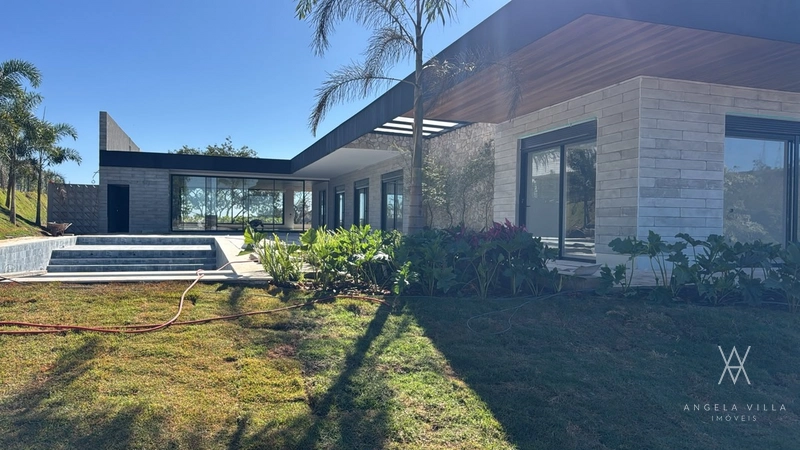 Casa nova semi-terrea com armários: 8ª foto da galeria de imagens do imóvel