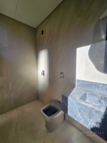 Casa nova com marcenaria e automação: 15ª foto da galeria de imagens do imóvel