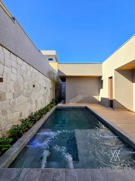 Casa nova com marcenaria e automação: 14ª foto da galeria de imagens do imóvel