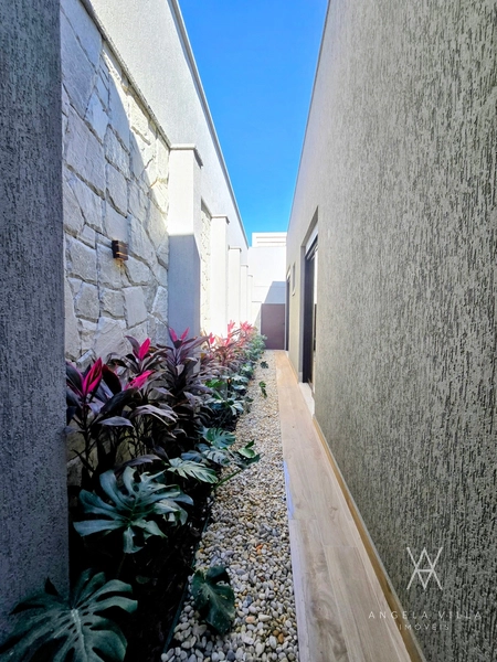 Casa nova com marcenaria e automação: 18ª foto da galeria de imagens do imóvel