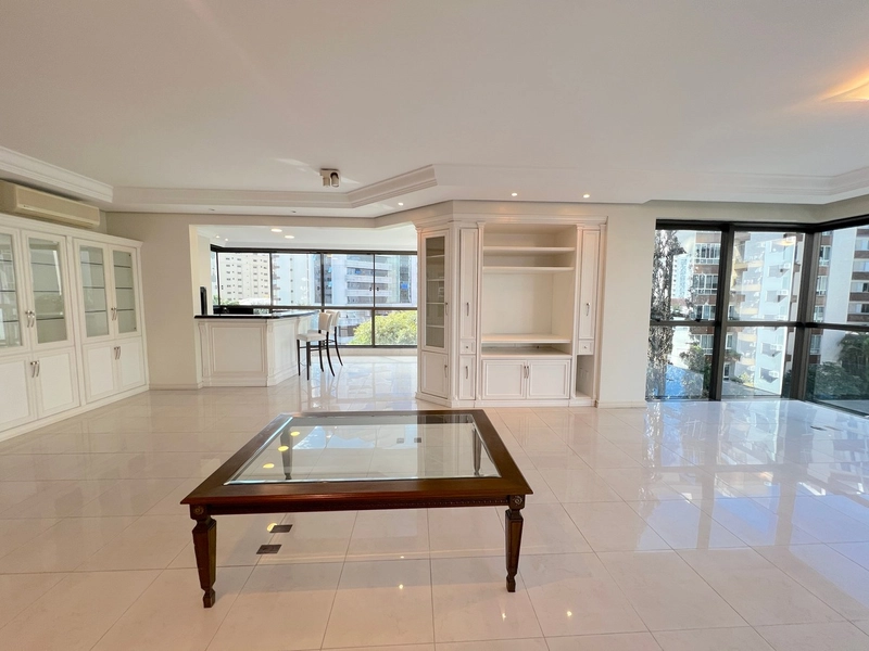 Apartamento com 3 quartos e 229m² à venda em Centro, Florianópolis.: 4ª foto da galeria de imagens do imóvel