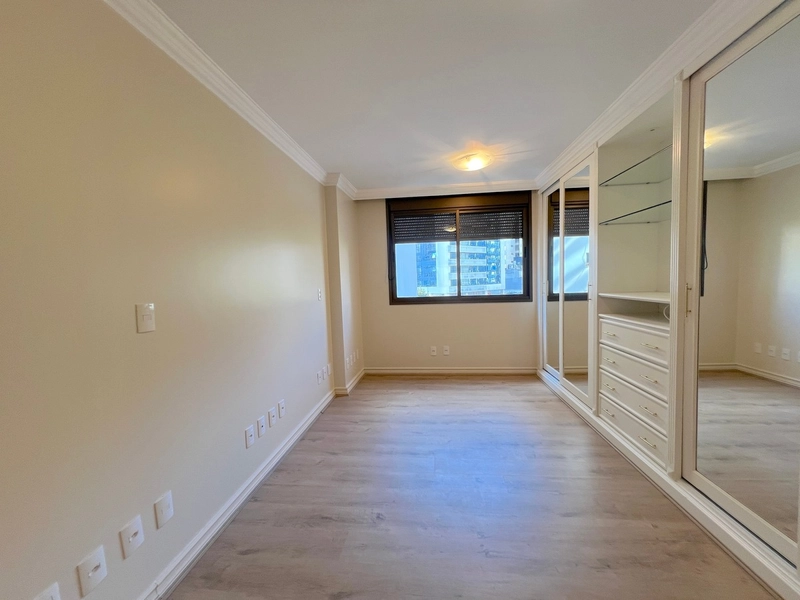 Apartamento com 3 quartos e 229m² à venda em Centro, Florianópolis.: 23ª foto da galeria de imagens do imóvel