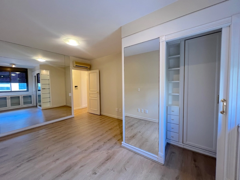 Apartamento com 3 quartos e 229m² à venda em Centro, Florianópolis.: 30ª foto da galeria de imagens do imóvel