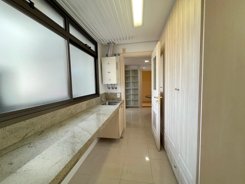 Apartamento com 3 quartos e 229m² à venda em Centro, Florianópolis.: 20ª foto da galeria de imagens do imóvel