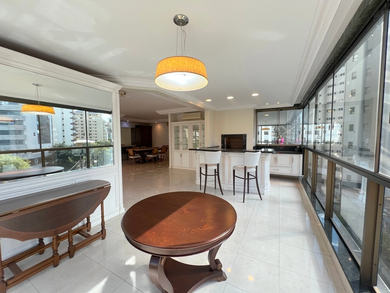 Apartamento com 3 quartos e 229m² à venda em Centro, Florianópolis.: 8ª foto da galeria de imagens do imóvel