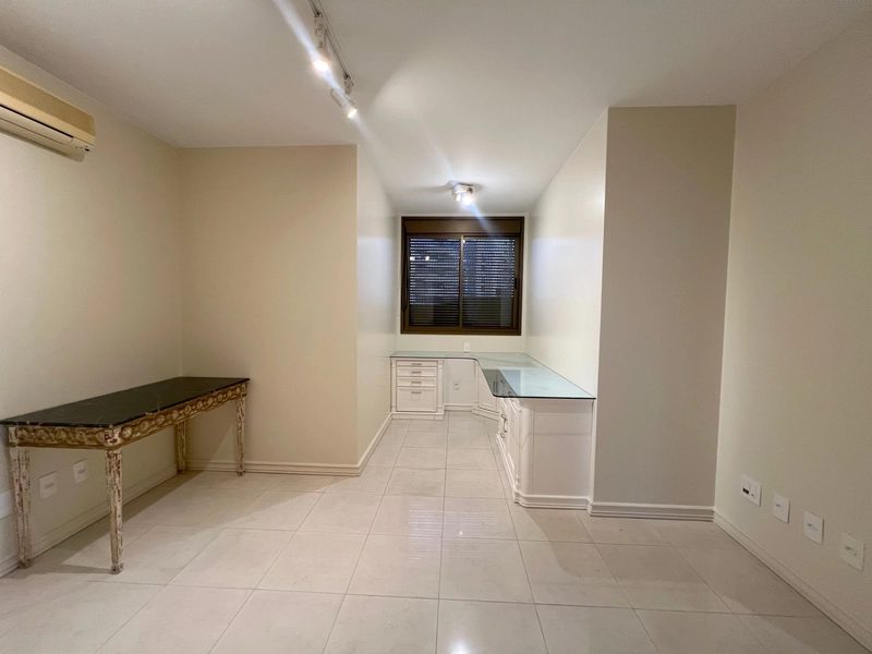 Apartamento com 3 quartos e 229m² à venda em Centro, Florianópolis.: 33ª foto da galeria de imagens do imóvel