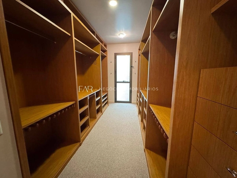 Lindo Apartamento vista Beira Mar - 4 suítes - Florianópolis: 23ª foto da galeria de imagens do imóvel