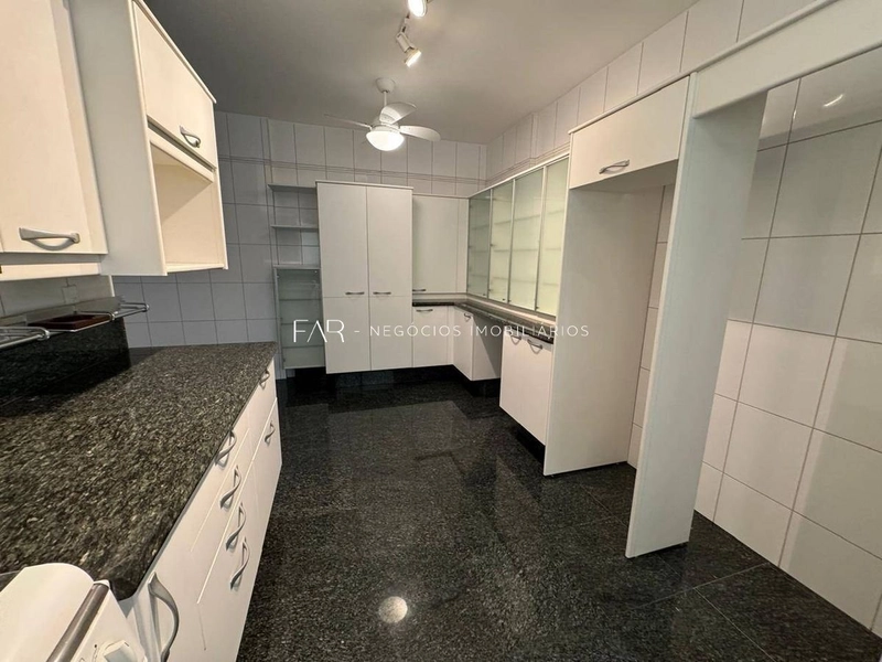 Lindo Apartamento vista Beira Mar - 4 suítes - Florianópolis: 8ª foto da galeria de imagens do imóvel