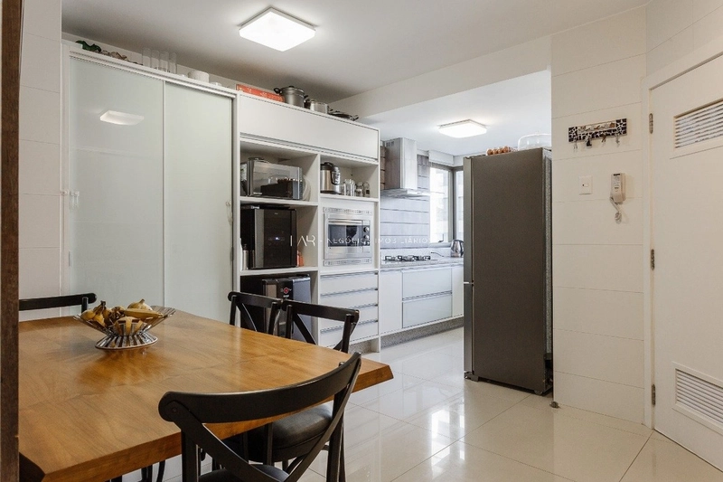Apartamento com 4 suítes à Venda - Centro, Florianópolis: 9ª foto da galeria de imagens do imóvel