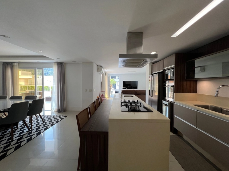 Casa em Condomínio Fechado com 4 Quartos | 2 Suítes | 5 Vagas à Venda: 12ª foto da galeria de imagens do imóvel